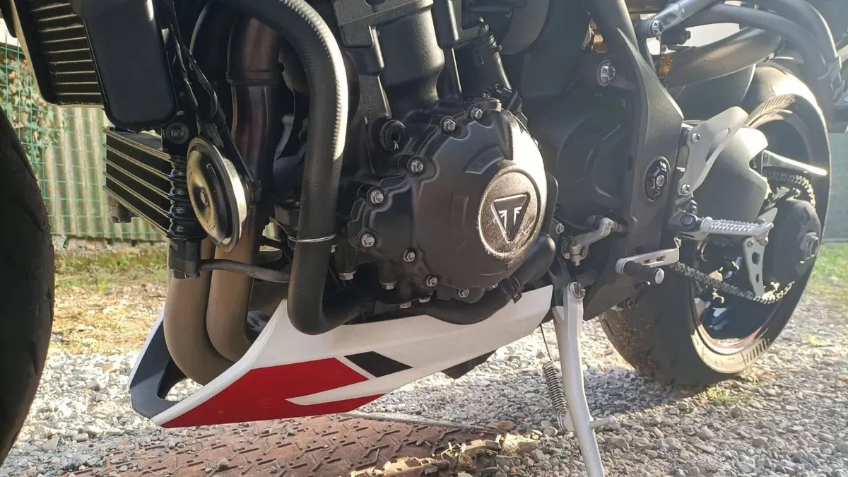 Triumph Speed Triple 1050 RS (2018 - 20)  (7)