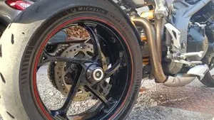 Triumph Speed Triple 1050 RS (2018 - 20)  (13)