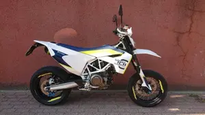 Husqvarna 701 Supermoto (2017 - 19)  (2)