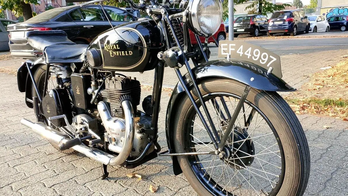 Royal Enfield   (3)