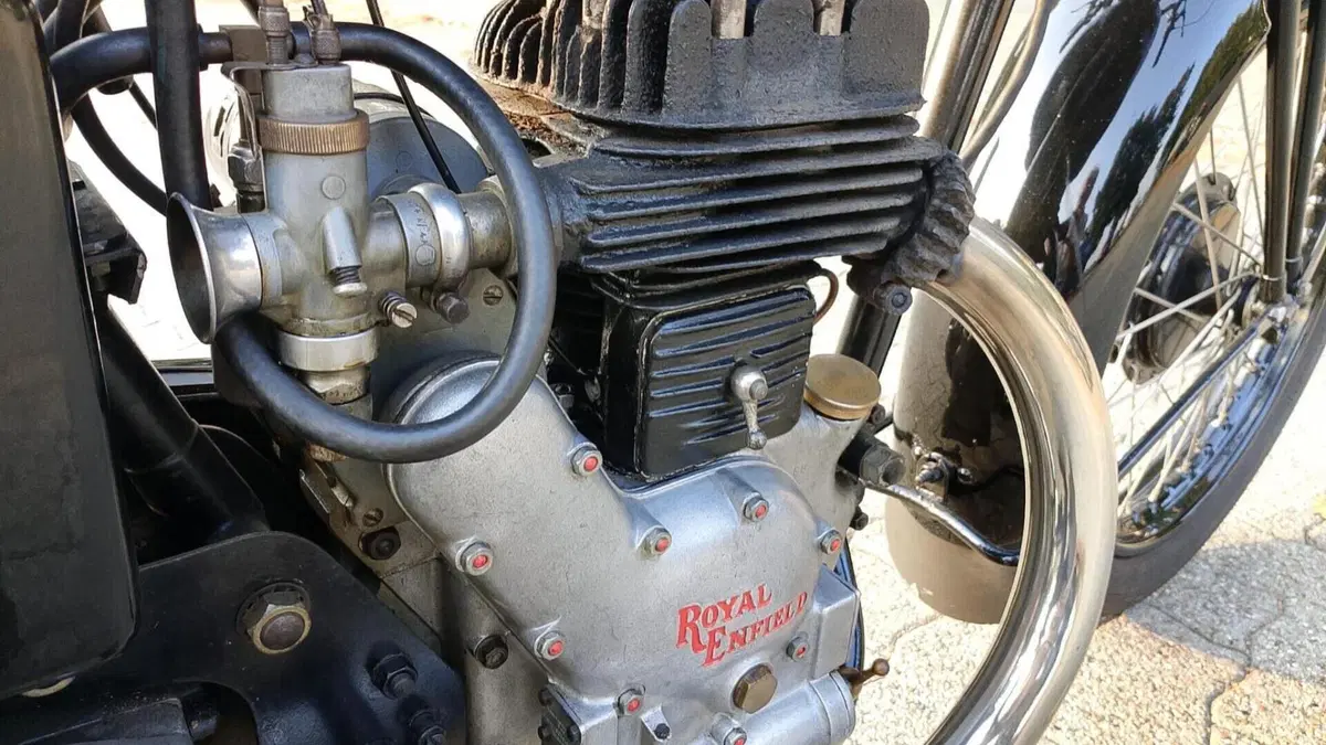 Royal Enfield   (4)