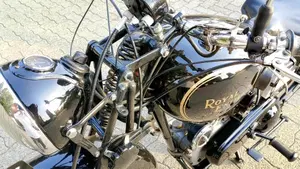 Royal Enfield   (8)