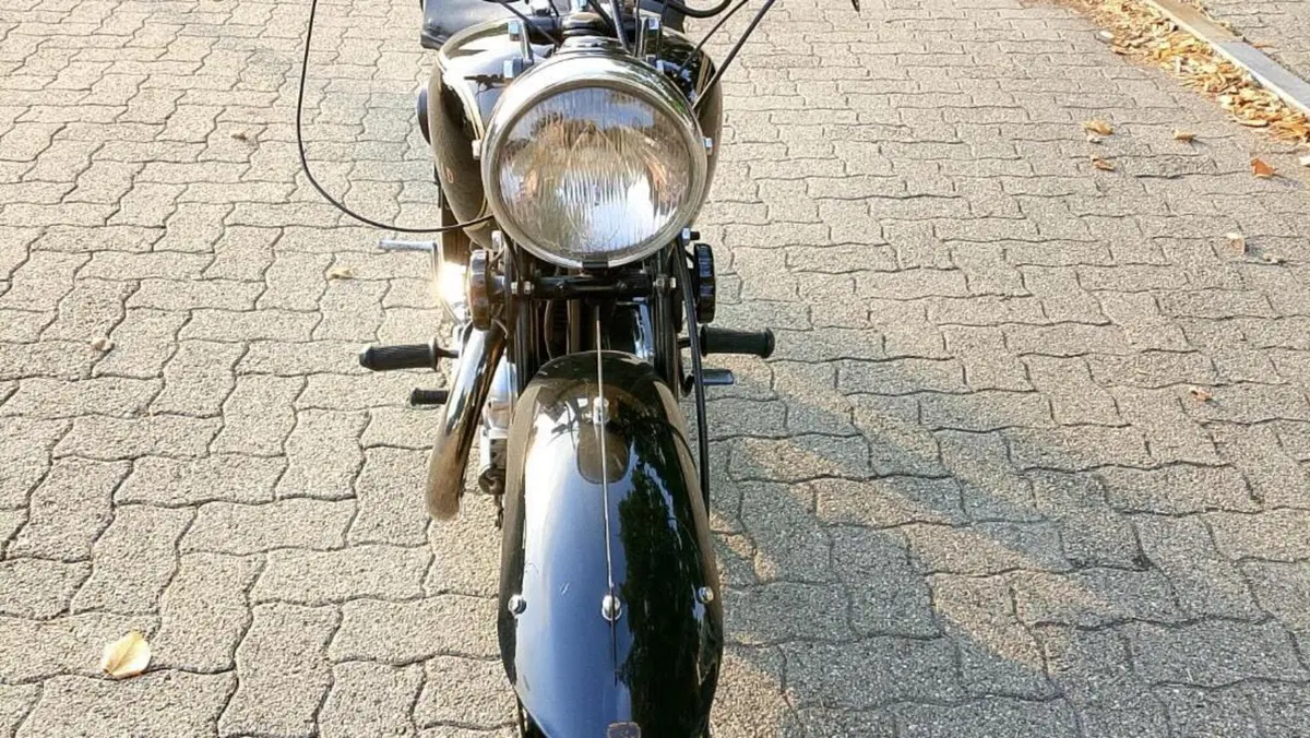 Royal Enfield   (9)