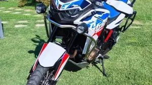 Honda Africa Twin CRF 1100L ES (2024 - 26)  (5)
