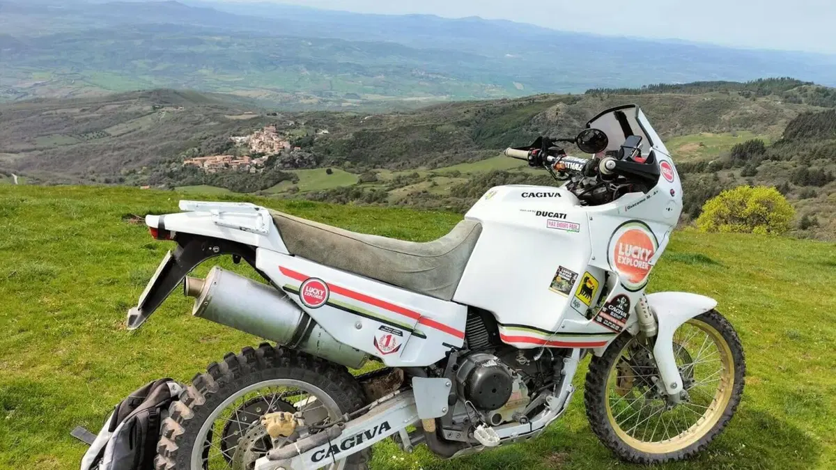 Cagiva Elefant 900 AC (1993 - 98)  (4)