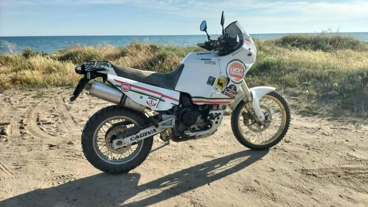 Cagiva Elefant 900 AC (1993 - 98)  (5)