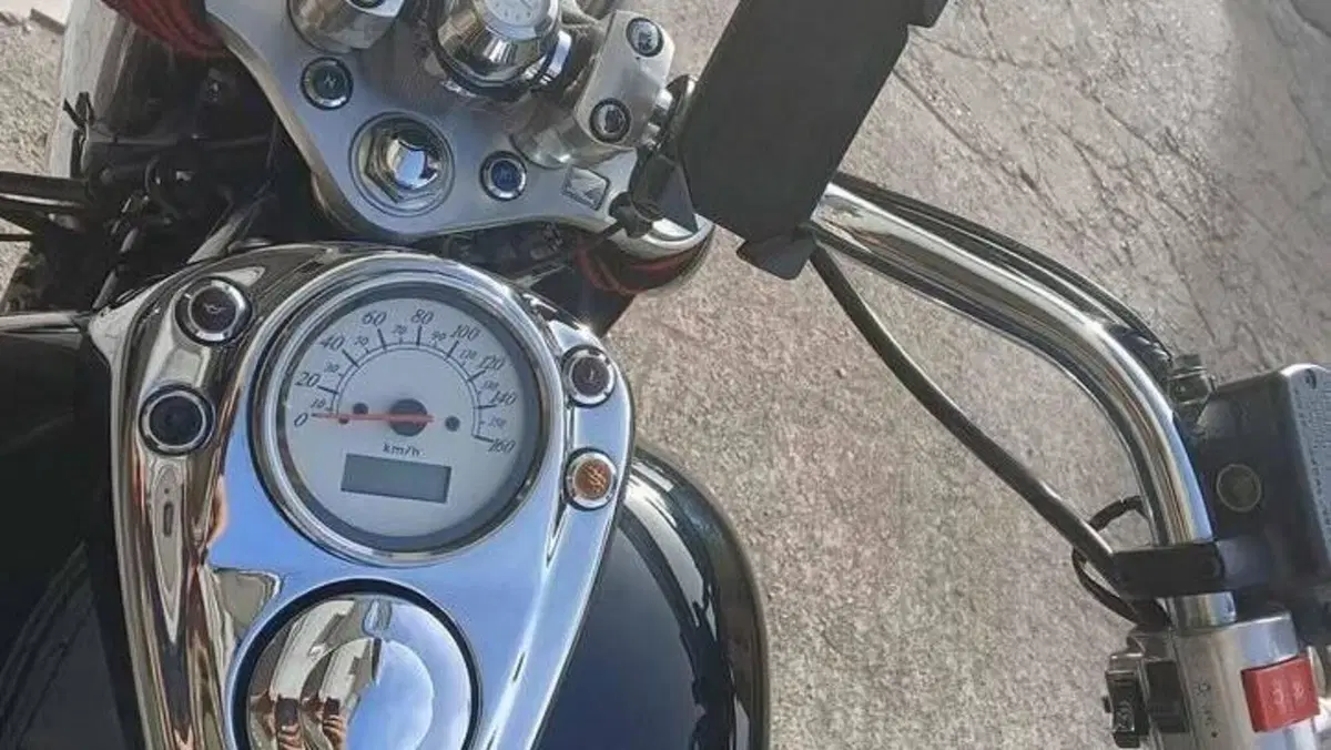 Honda VT 750 C2 Shadow (1998 - 03)  (8)