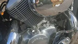 Honda VT 750 C2 Shadow (1998 - 03)  (15)