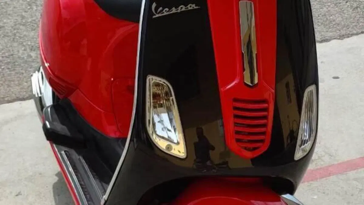 Piaggio X8 150 Street  (2)