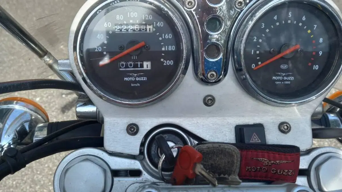 Moto Guzzi Nevada 750 (2002 - 06)  (3)