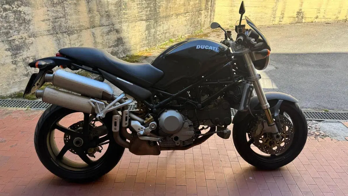 Ducati   (2)
