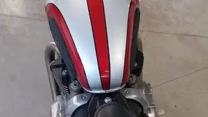 Triumph Bonneville Bobber 1200 (2017 - 20)  (2)