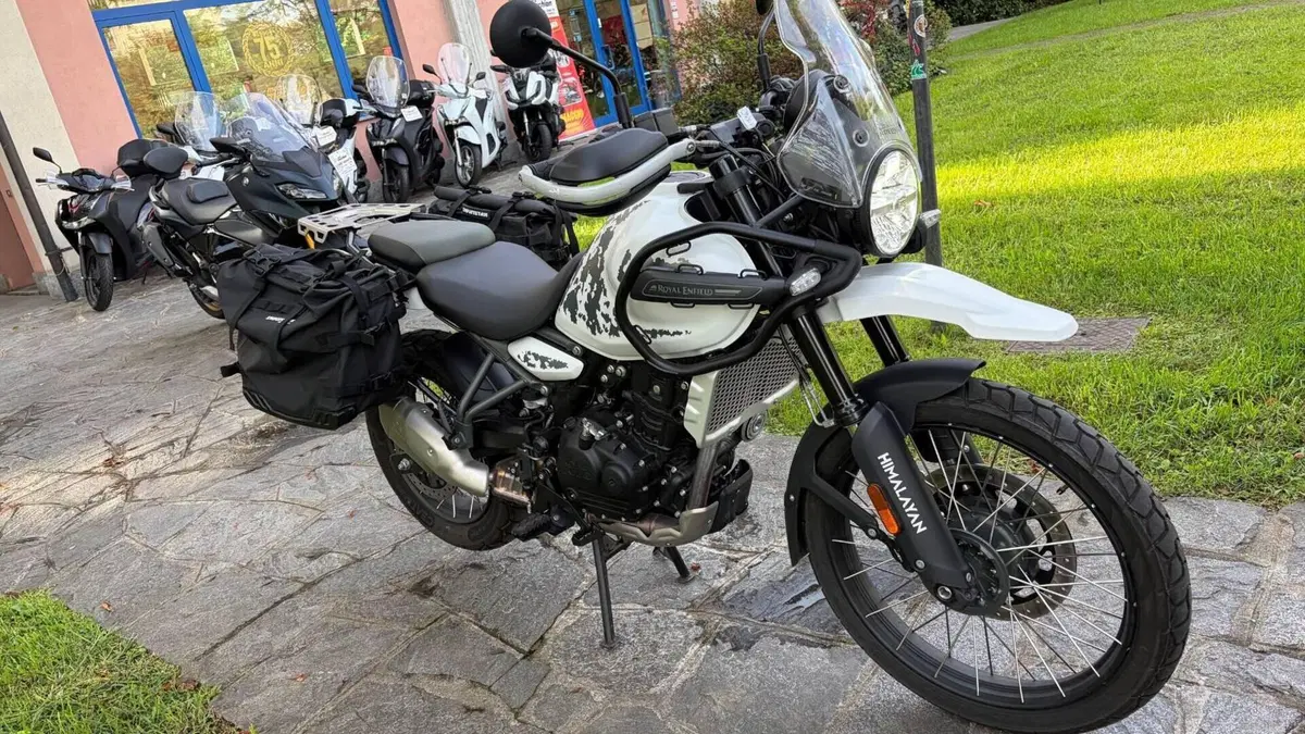 Royal Enfield Himalayan 450 Tubeless (2024 - 26)  (4)