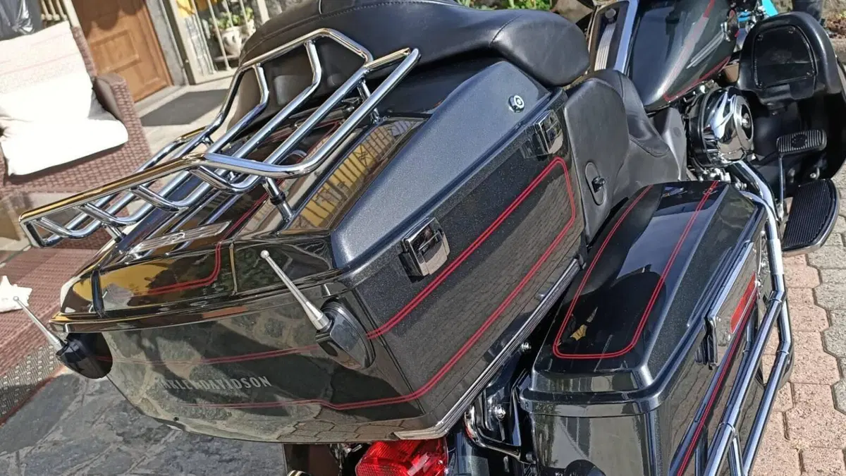 Harley-Davidson 1584 Electra Glide Ultra Classic (2008 - 13) - FLHTCU  (5)