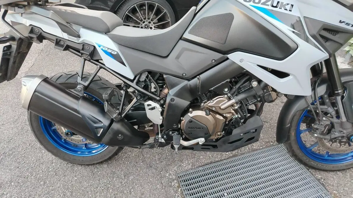 Suzuki V-Strom 1050SE (2025 - 26)  (4)