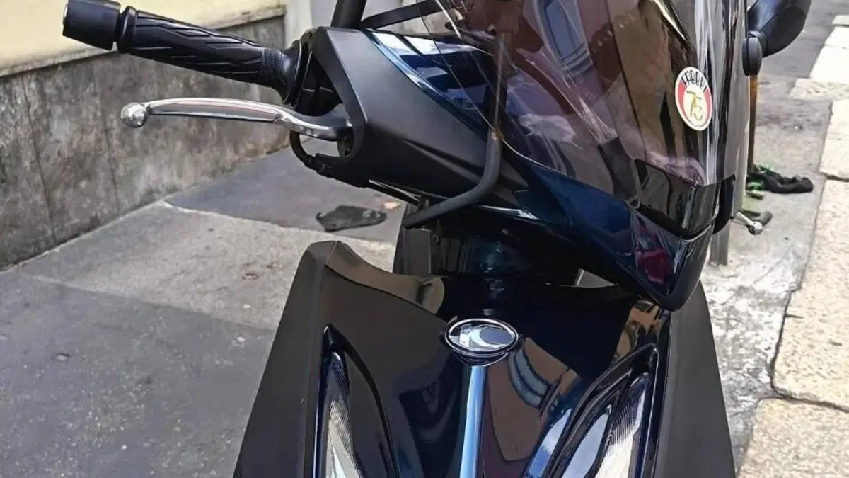 Kymco Agility 200i R16 + (2021 - 25)  (7)