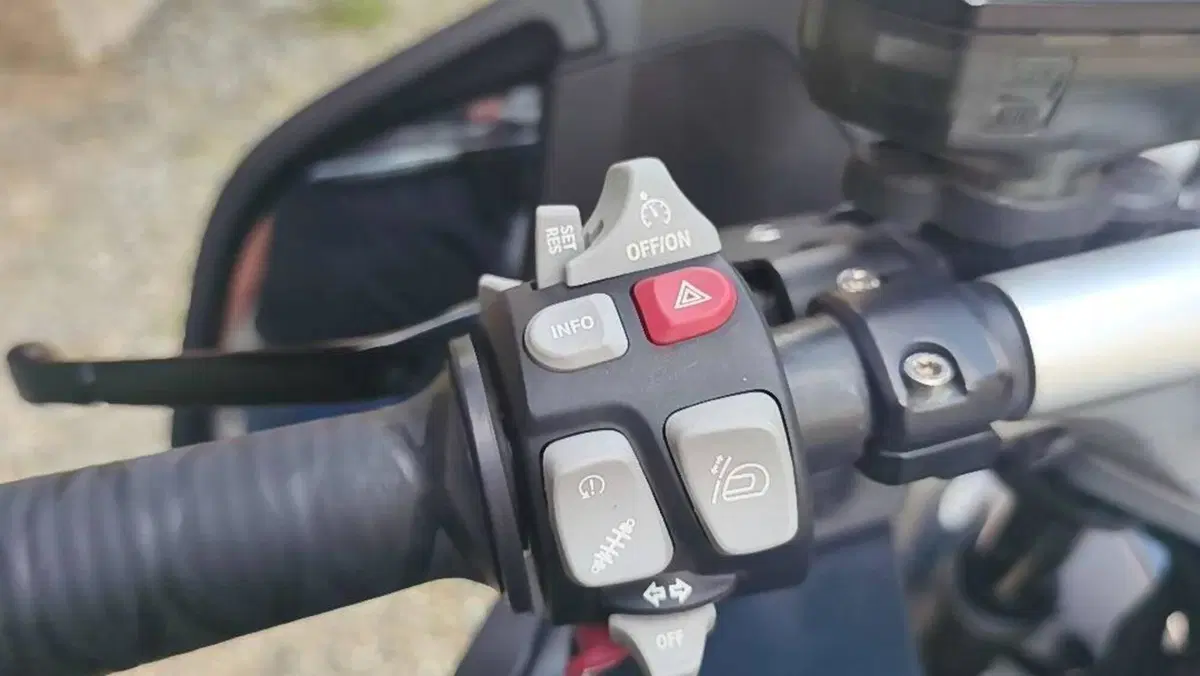 Bmw R 1200 RT (2010 - 13)  (12)