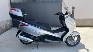 Honda S-Wing 150  (2)