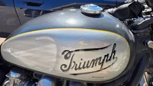 Triumph Thruxton 900 (2004 - 15)  (3)