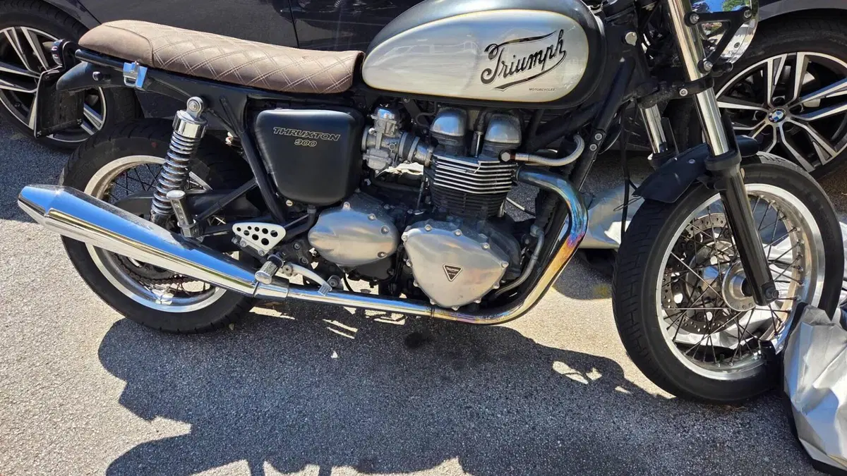 Triumph Thruxton 900 (2004 - 15) 