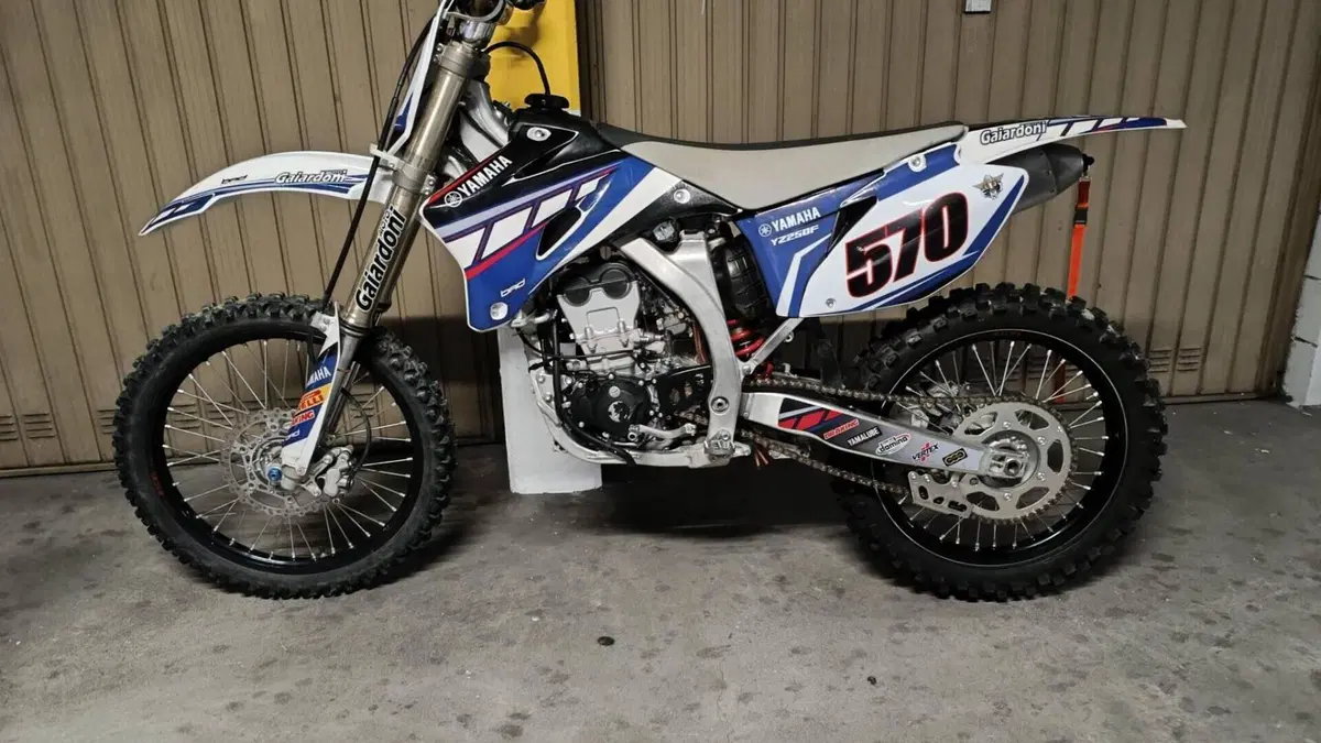 Yamaha YZ 250 F (2009) 