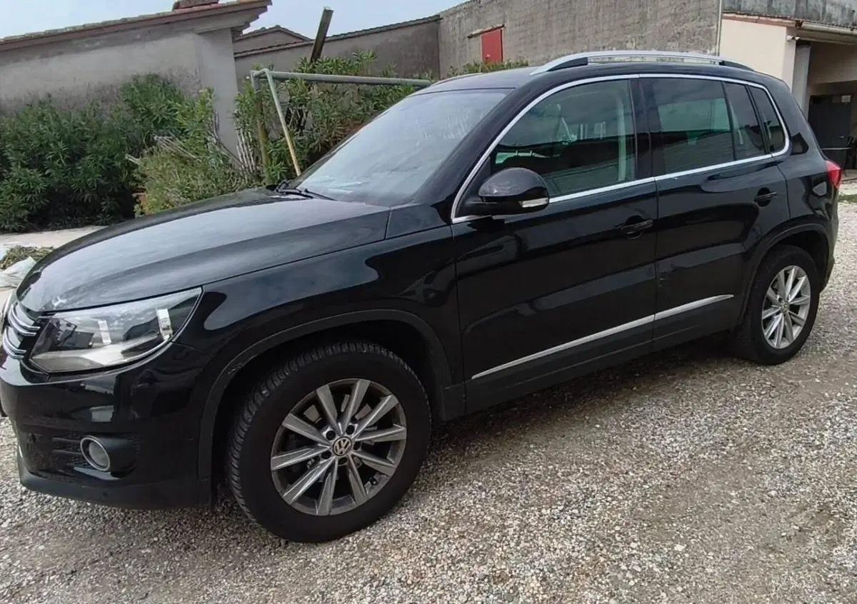 Volkswagen Tiguan 2.0 TDI 140 CV 4MOTION Track & Style (4)