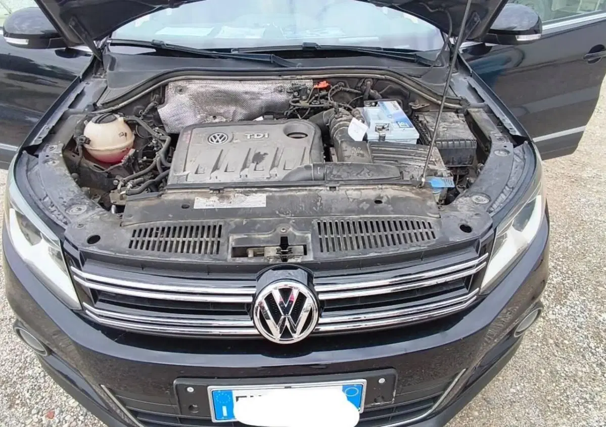 Volkswagen Tiguan 2.0 TDI 140 CV 4MOTION Track & Style (6)