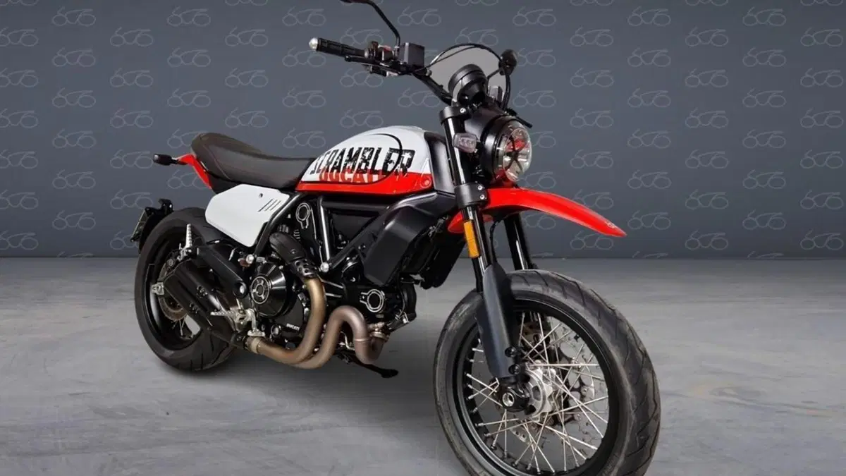 Ducati Scrambler 800 Urban Motard (2022)  (2)