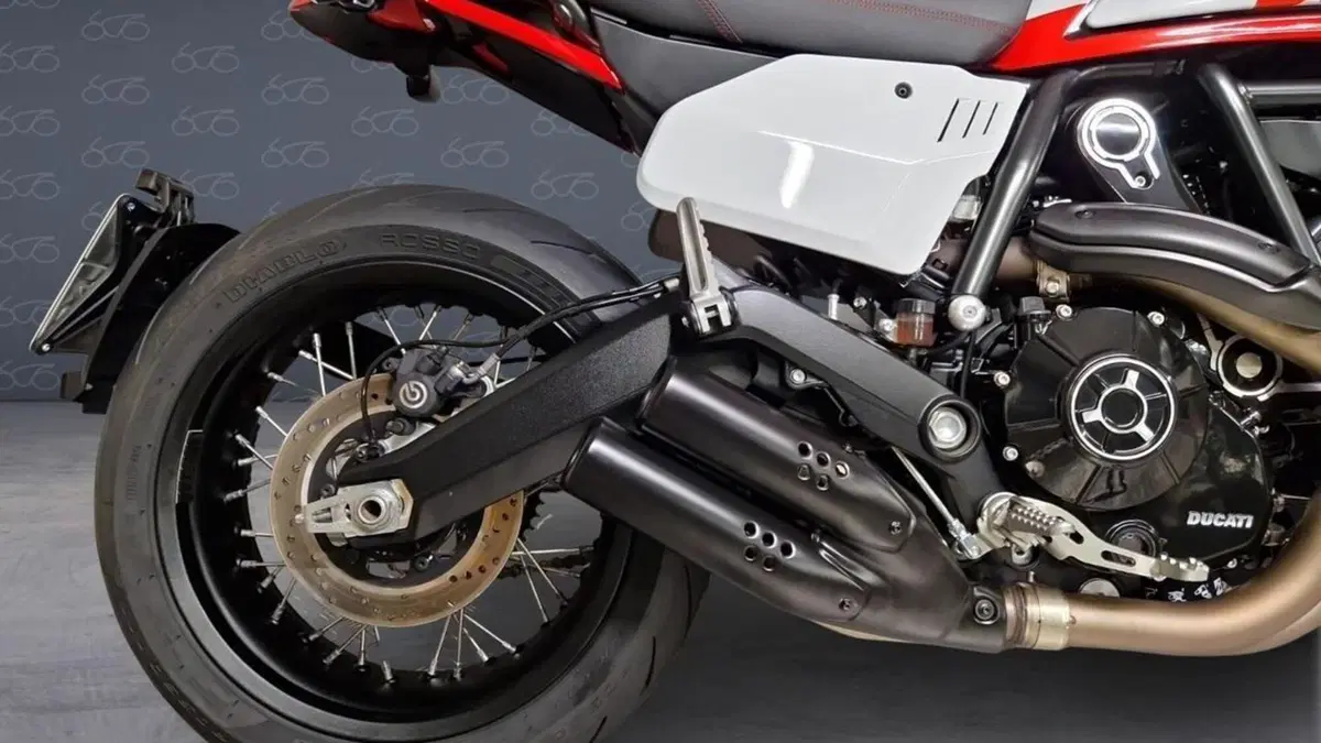 Ducati Scrambler 800 Urban Motard (2022)  (5)