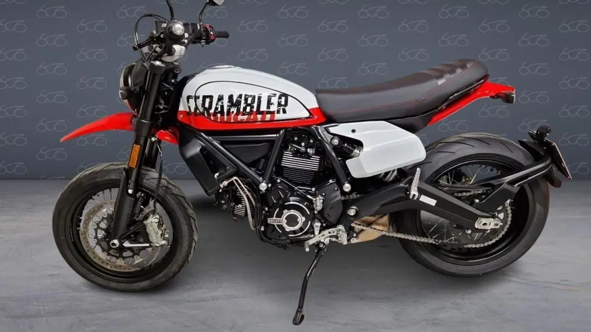 Ducati Scrambler 800 Urban Motard (2022)  (3)