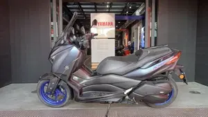 Yamaha X-Max 300 (2021 - 24)  (2)
