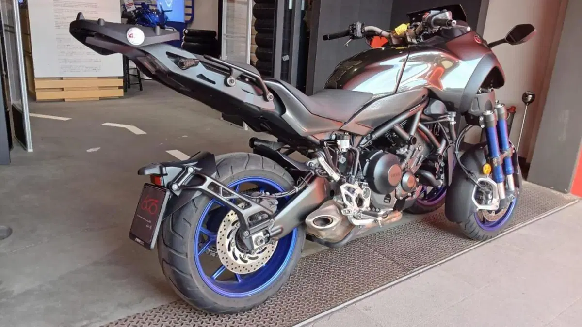 Yamaha Niken 850 (2018 - 20)  (4)