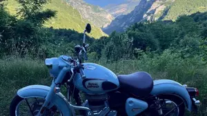 Royal Enfield Classic 350 (2021 - 26)  (4)