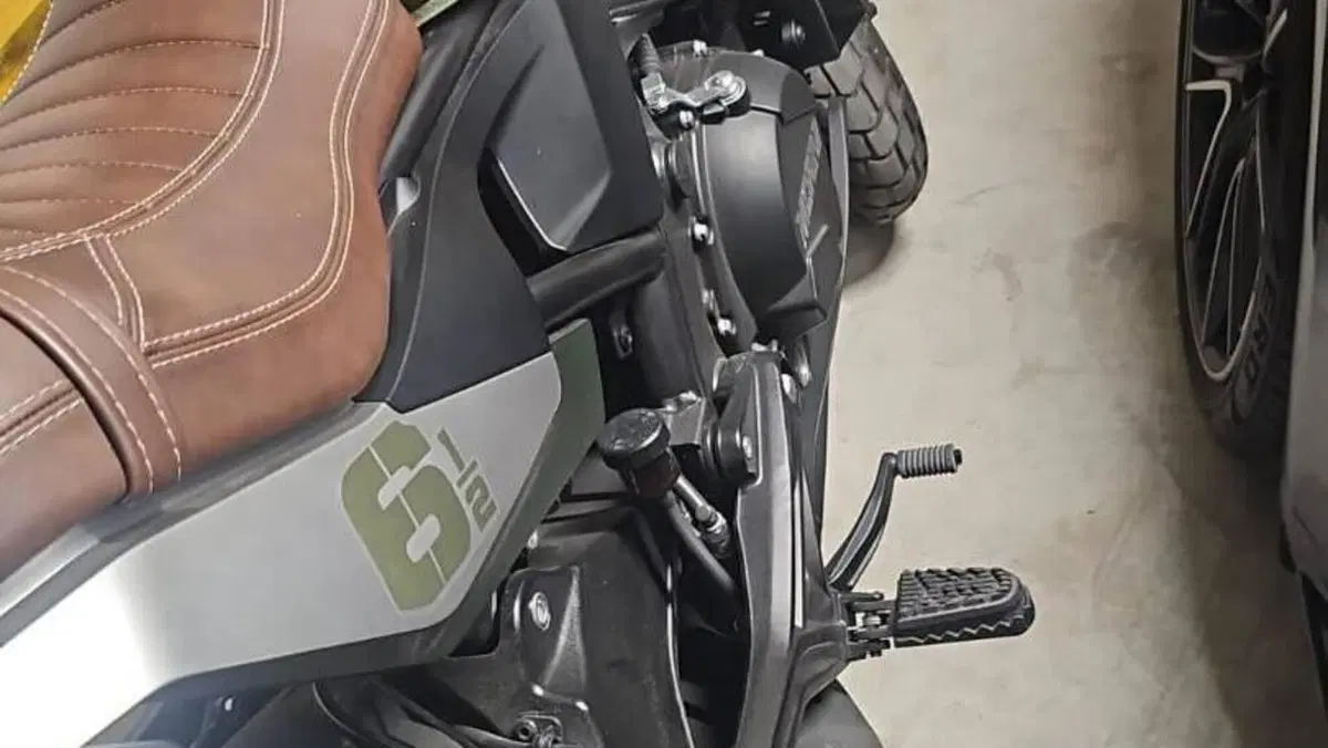Moto Morini SEIEMMEZZO SCR (2022 - 26)  (5)