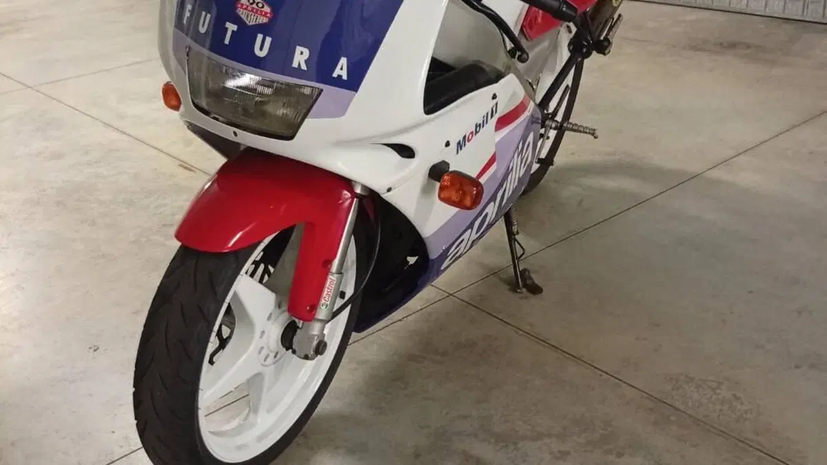 Aprilia   (2)