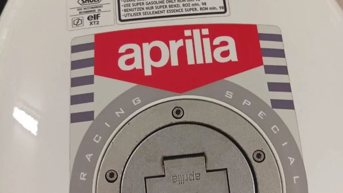 Aprilia   (11)