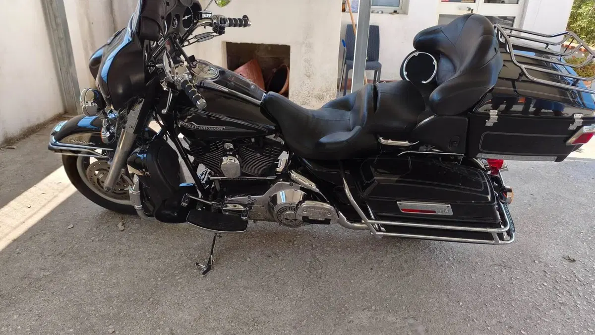 Harley-Davidson 1450 Electra Glide Ultra Classic (2003 - 05) - FLHTCUI  (2)