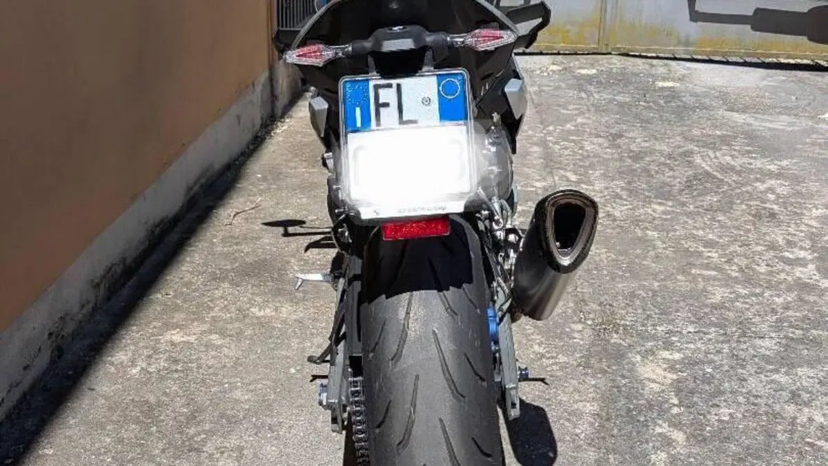 Bmw M 1000 R (2025 - 27)  (5)