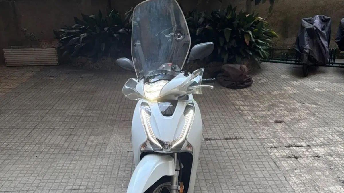 Honda SH 125i (2017 - 19)  (2)