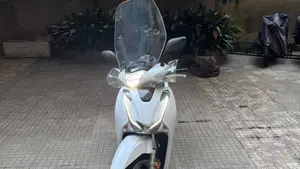 Honda SH 125i (2017 - 19)  (2)
