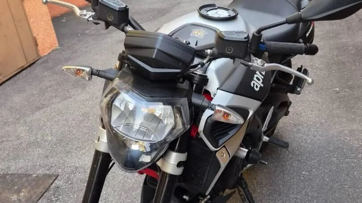 Aprilia Shiver 900 ABS (2017 - 18)  (6)