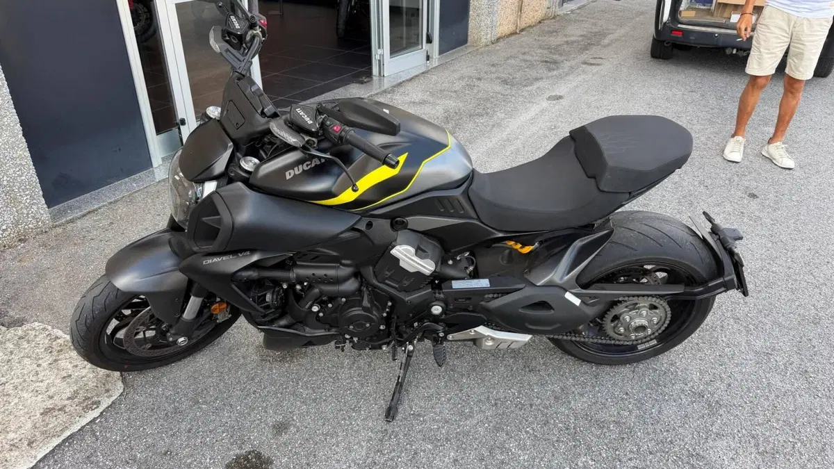 Ducati Diavel V4 (2023 - 26) 