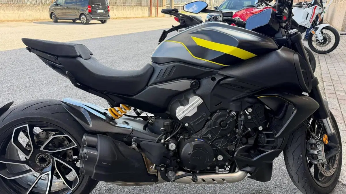 Ducati Diavel V4 (2023 - 26)  (3)