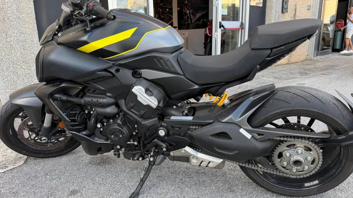 Ducati Diavel V4 (2023 - 26)  (8)