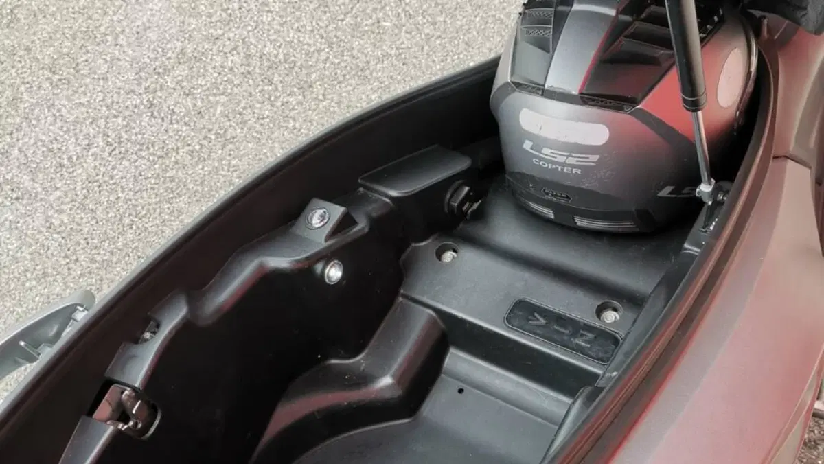 Kymco Agility 300i ABS (2019 - 20)  (9)