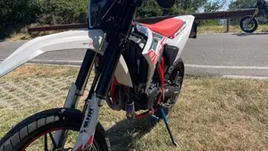 Betamotor RR 125 4T Motard LC (2021 - 23)  (5)