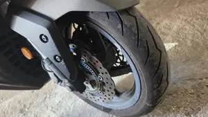 Kymco AK 550 ETS (2021 - 26)  (2)