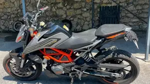 KTM 125 Duke (2021 - 23)  (2)