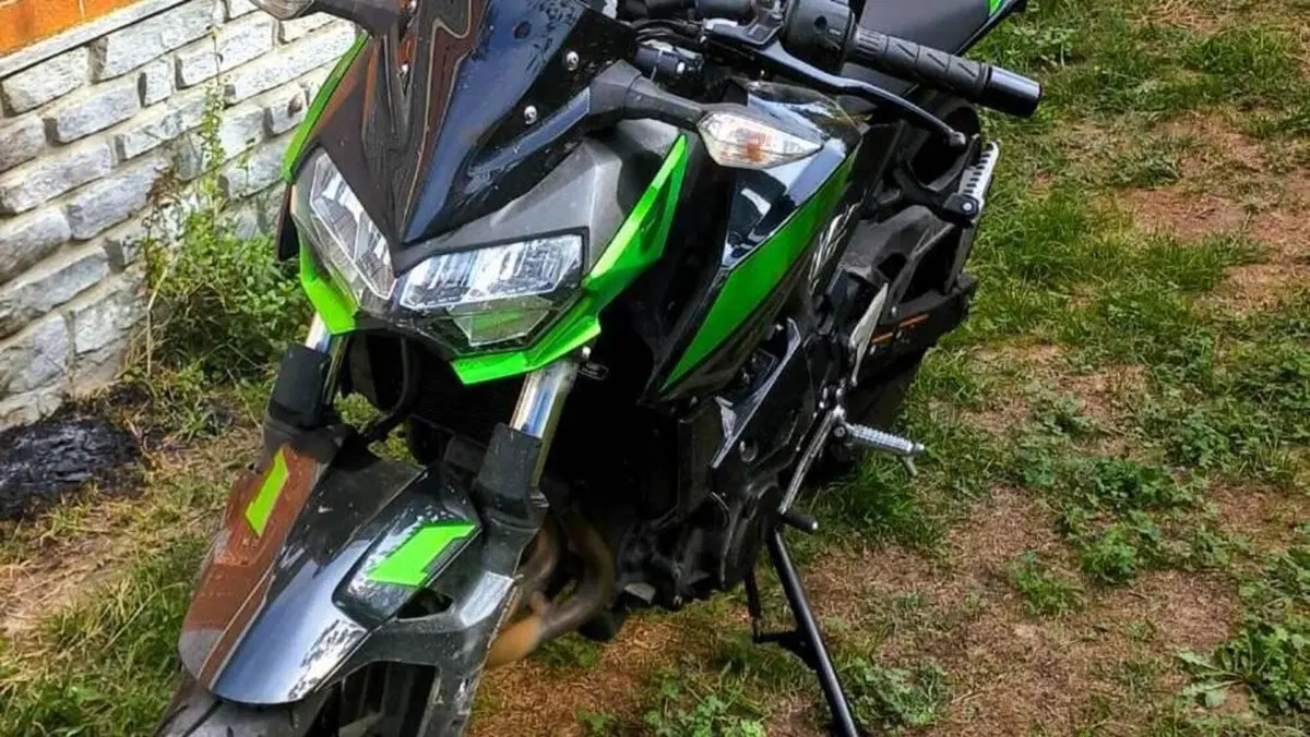 Kawasaki Z 400 (2023)  (3)