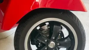 Vespa GTS 300 Super Hpe (2021 - 22)  (3)